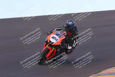 media/Sep-11-2022-SoCal Trackdays (Sun) [[81b7e951af]]/Bowl (820am)/